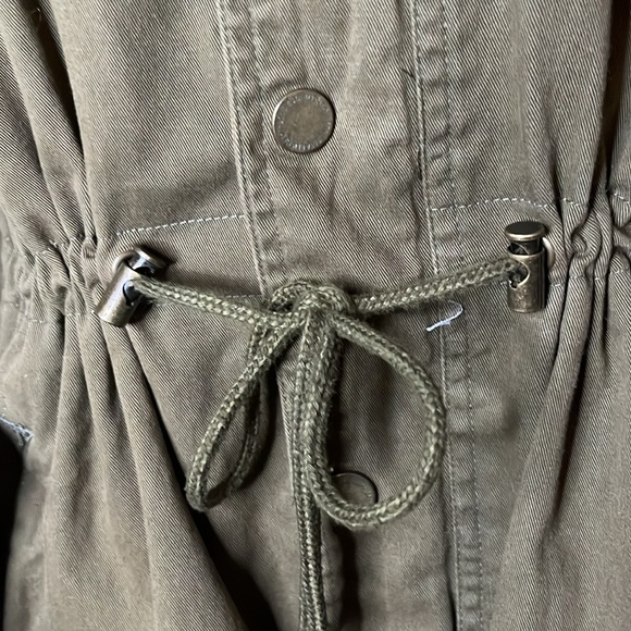 Field Jacket - Picture 5 of 15